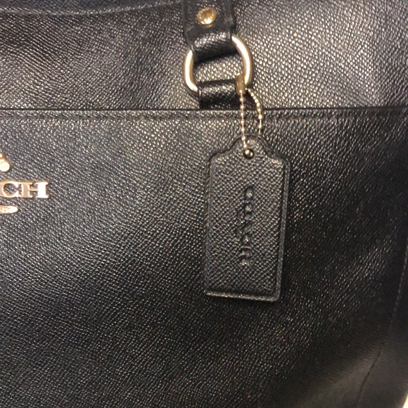 COACH Addison black shoulder tote # 91150. Cross grain leather. 3 compartments. - Picture 3 of 16